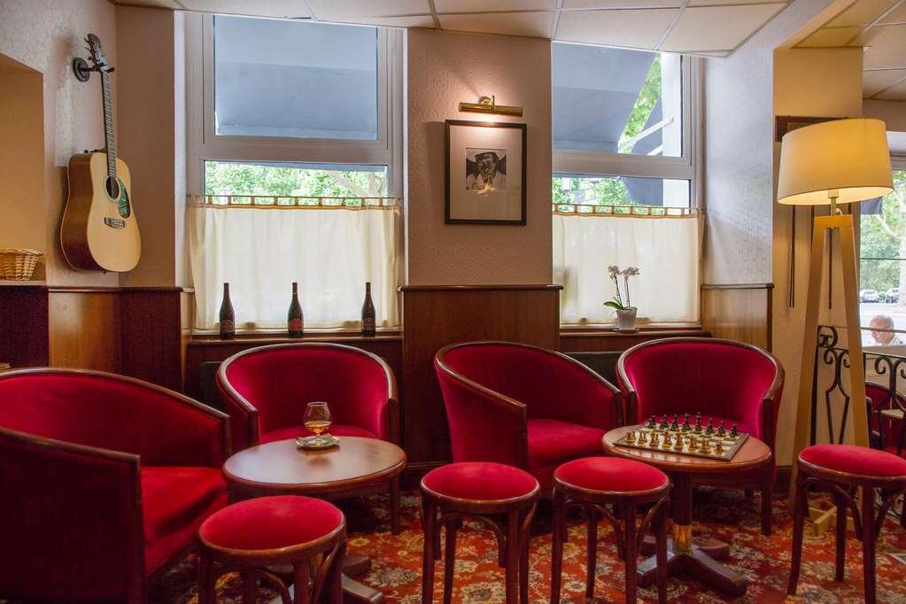 Brit Hotel Le Lion D'Or Chinon Fasilitas foto