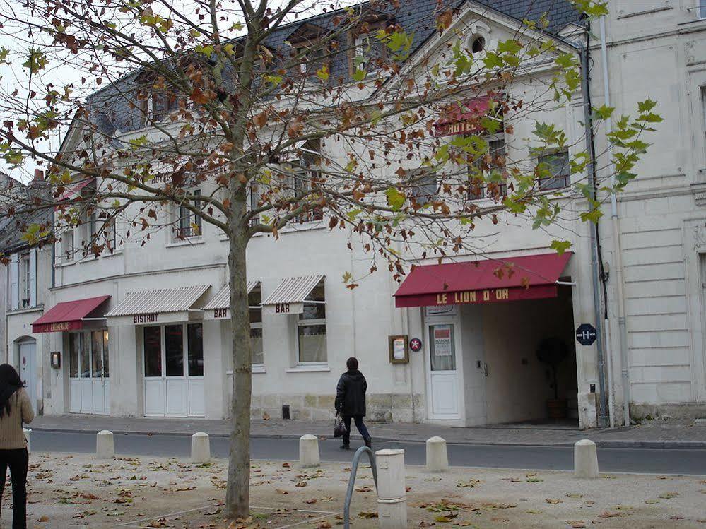 Brit Hotel Le Lion D'Or Chinon Bagian luar foto